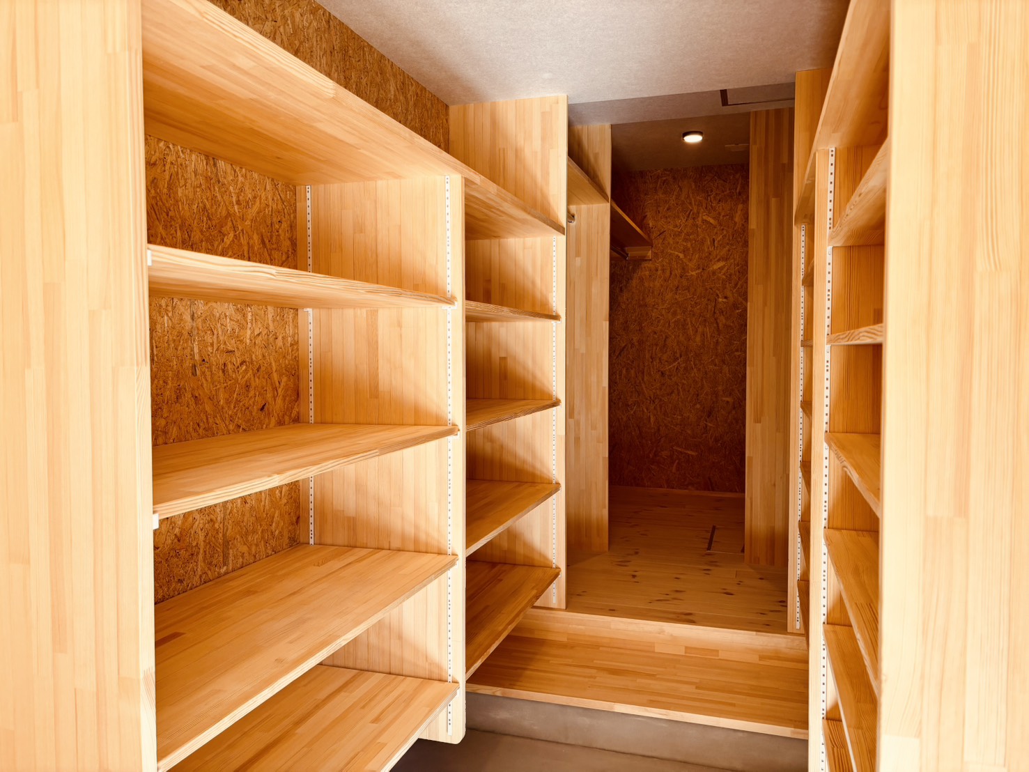 玄関収納　回遊動線